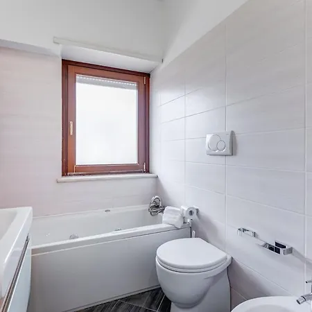 Апартаменты Bdc - Comfy Flat With Terrace Close To Trastevere